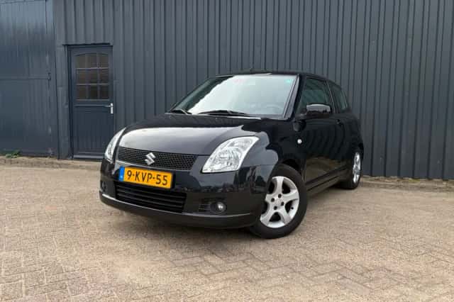 Suzuki Swift (2007) thumbnail 6