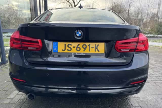 BMW 3-Serie (2016) thumbnail 4