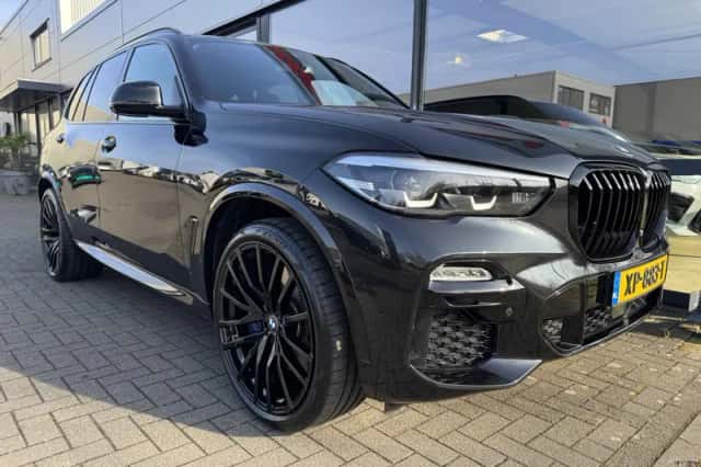 BMW X5 (2019) thumbnail 2