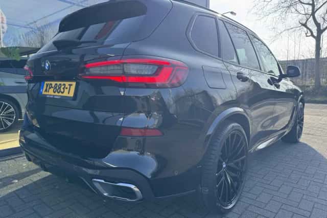 BMW X5 (2019) thumbnail 5