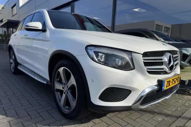 Mercedes-Benz GLC-Klasse (2016) thumbnail 2