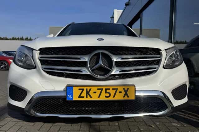 Mercedes-Benz GLC-Klasse (2016) thumbnail 3