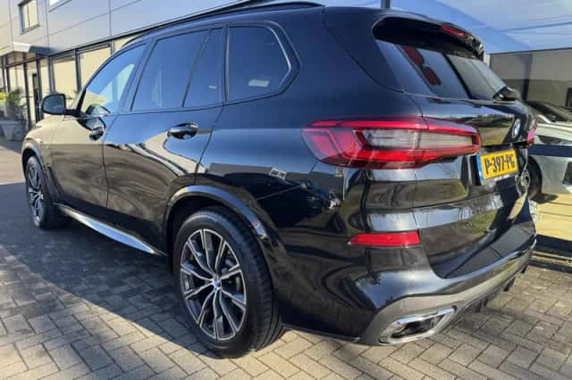 BMW X5 (2018) thumbnail 4