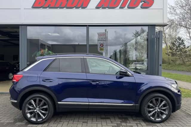 Volkswagen T-Roc (2019) thumbnail 6