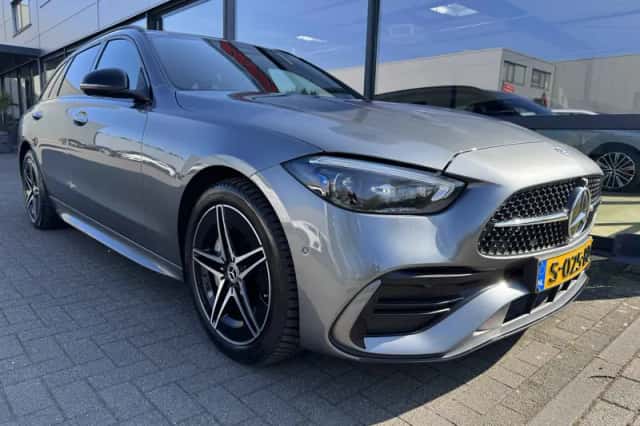 Mercedes-Benz C-Klasse (2023) thumbnail 2
