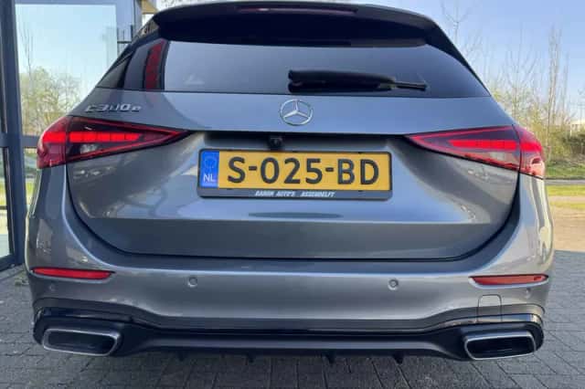 Mercedes-Benz C-Klasse (2023) thumbnail 4