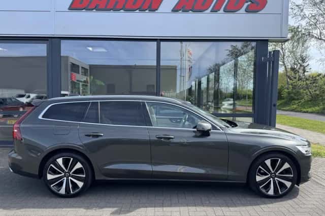 Volvo V60 (2022) thumbnail 6