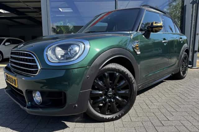 MINI Countryman (2017) thumbnail 1