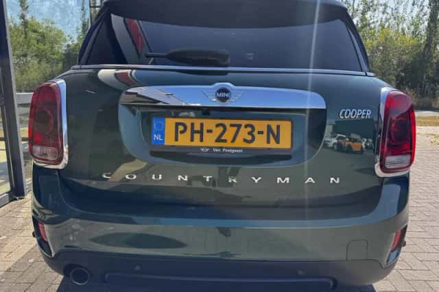 MINI Countryman (2017) thumbnail 4