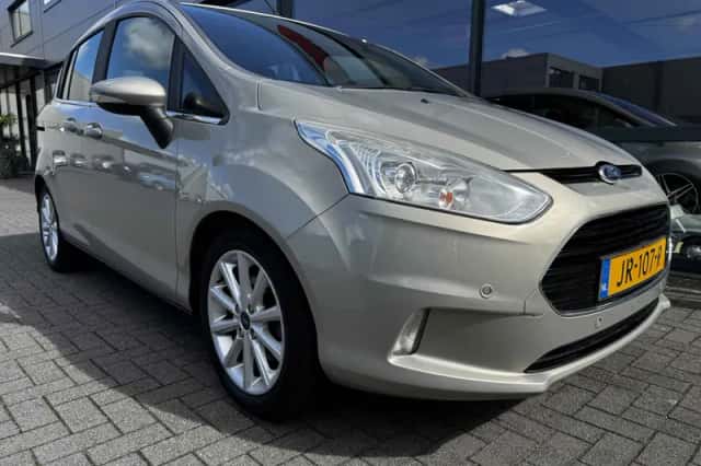 Ford B-Max (2016) thumbnail 2