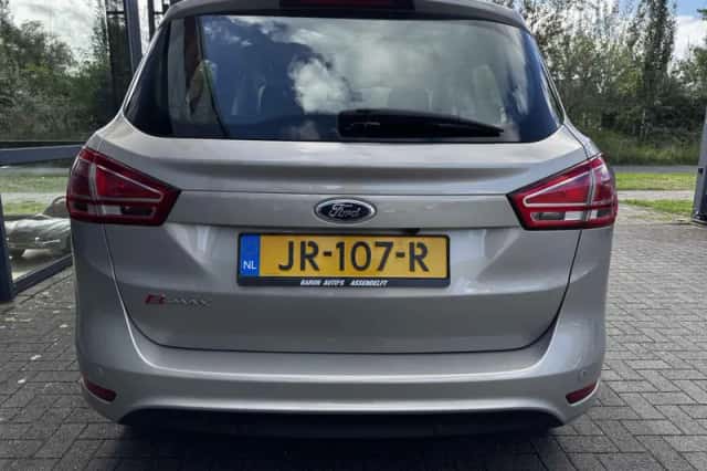 Ford B-Max (2016) thumbnail 4
