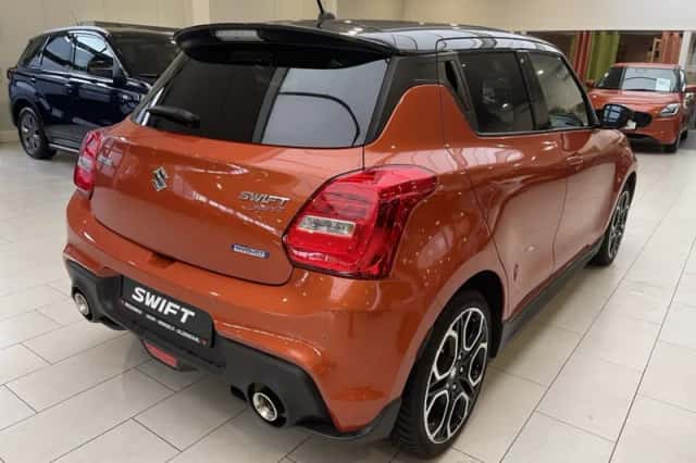 Suzuki Swift (2024) thumbnail 2