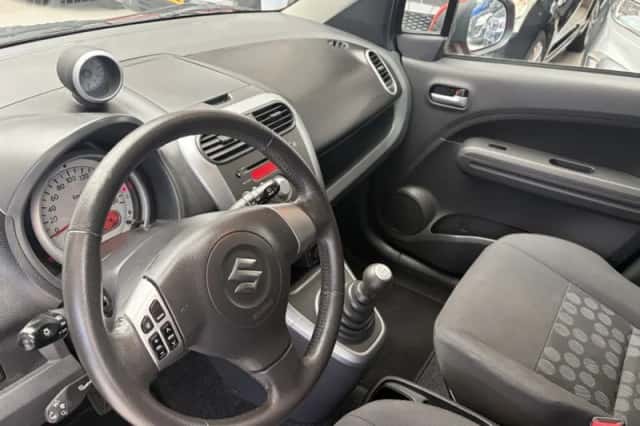 Suzuki SPLASH (2010) thumbnail 4