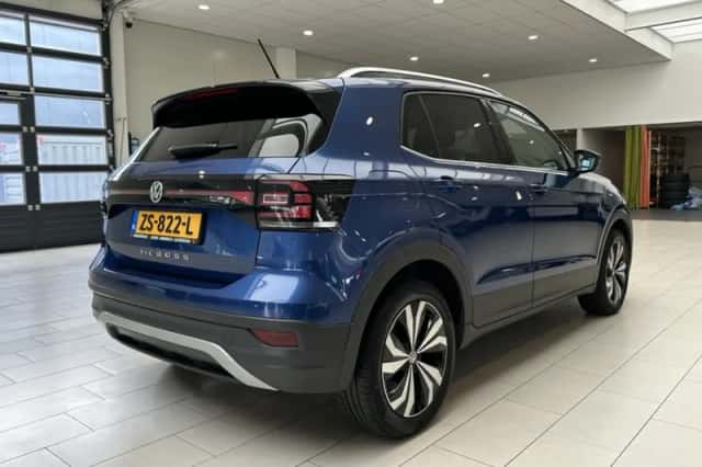 Volkswagen T-Cross (2019) thumbnail 3