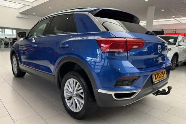 Volkswagen T-Roc (2020) thumbnail 2