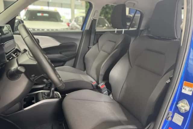 Suzuki Swift (2025) thumbnail 4