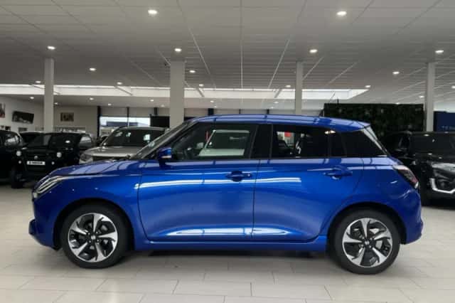 Suzuki Swift (2025) thumbnail 6