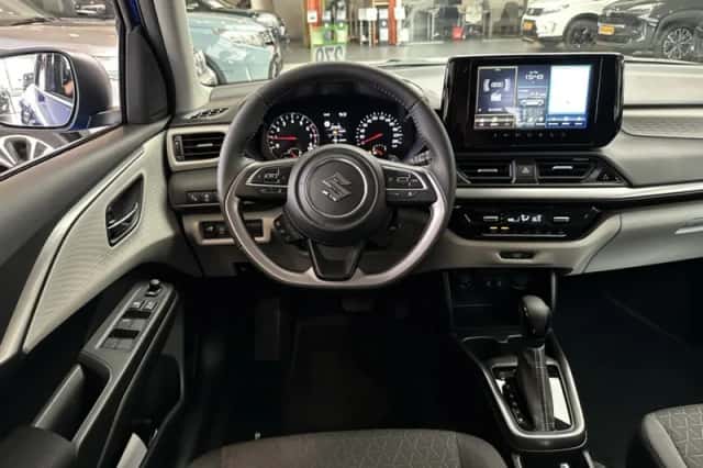 Suzuki Swift (2026) thumbnail 2