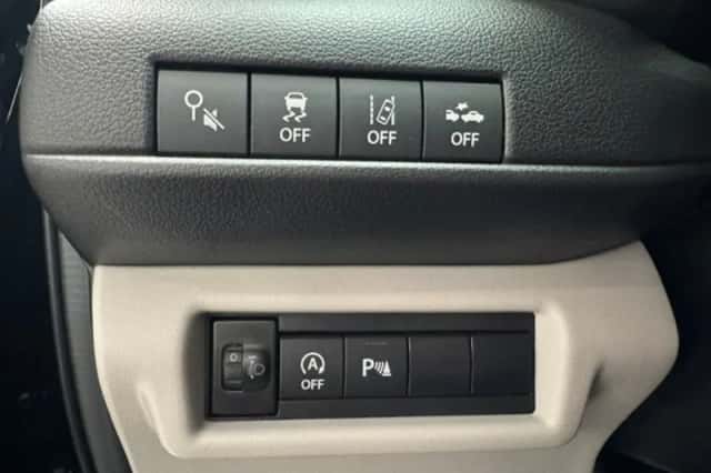 Suzuki Swift (2026) thumbnail 4