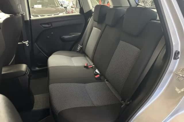 Suzuki Vitara (2022) thumbnail 6