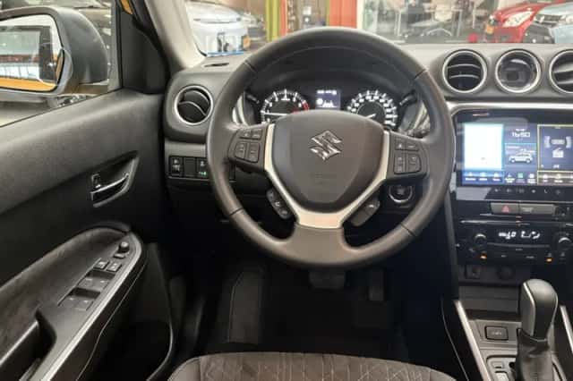 Suzuki Vitara (2025) thumbnail 2
