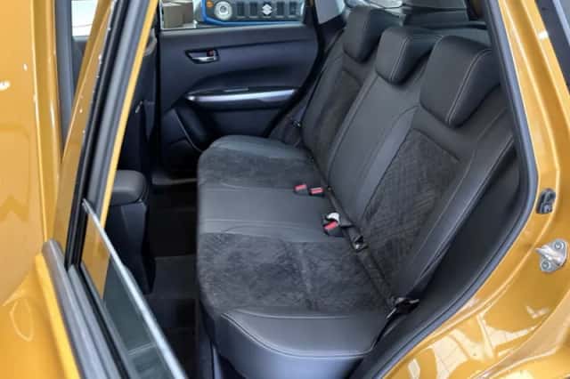 Suzuki Vitara (2025) thumbnail 6