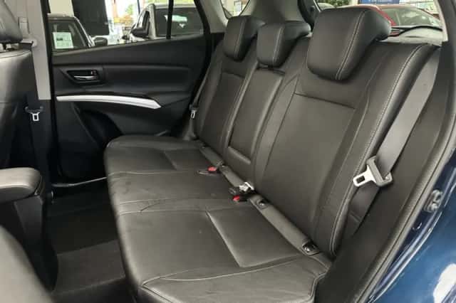 Suzuki S-Cross (2021) thumbnail 6
