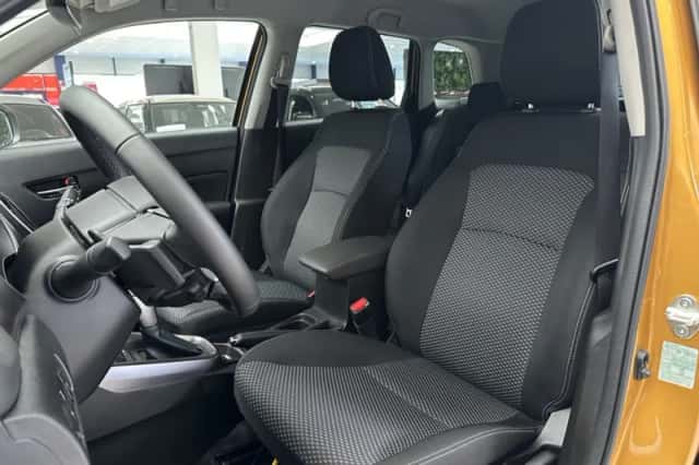Suzuki Vitara (2025) thumbnail 4