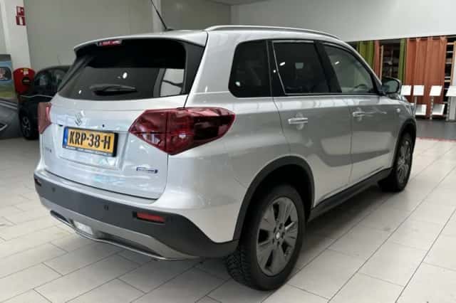 Suzuki Vitara (2025) thumbnail 3