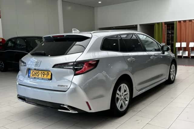 Suzuki Swace (2024) thumbnail 3