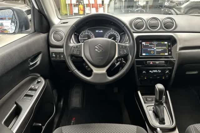 Suzuki Vitara (2019) thumbnail 2