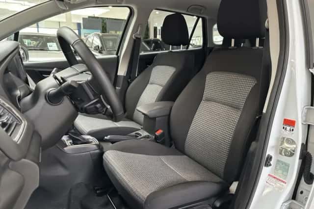 Suzuki S-Cross (2025) thumbnail 4