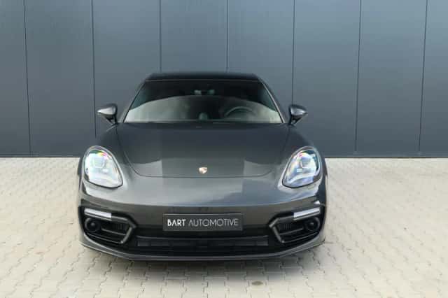 Porsche Panamera (2019) thumbnail 2