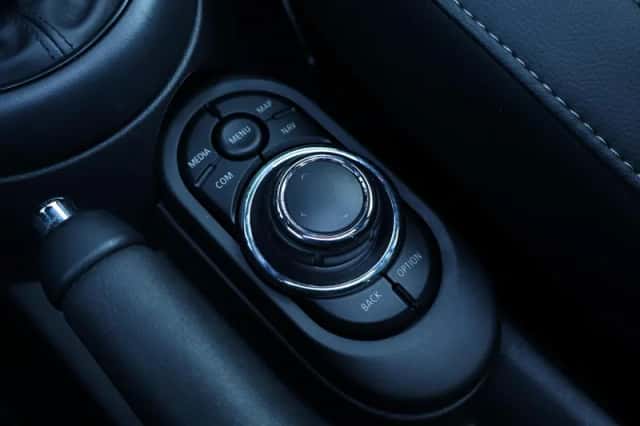 MINI Cooper (2021) thumbnail 5