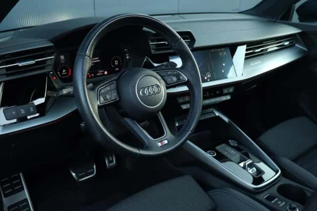 Audi A3 (2021) thumbnail 4