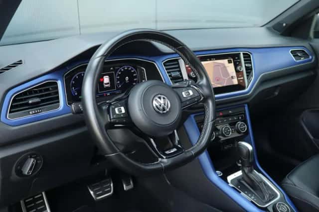 Volkswagen T-Roc (2019) thumbnail 4