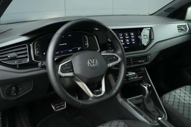 Volkswagen Polo (2022) thumbnail 4