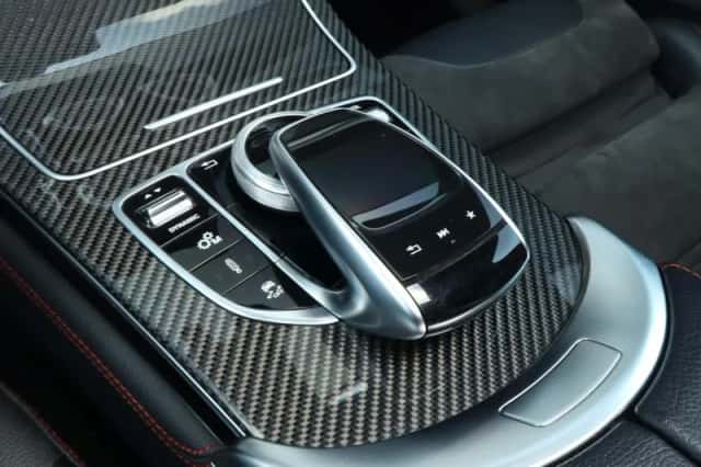 Mercedes-Benz GLC-Klasse (2017) thumbnail 5