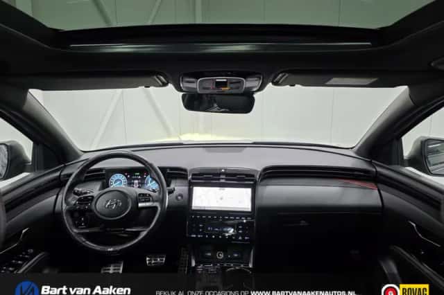 Hyundai Tucson (2022) thumbnail 3
