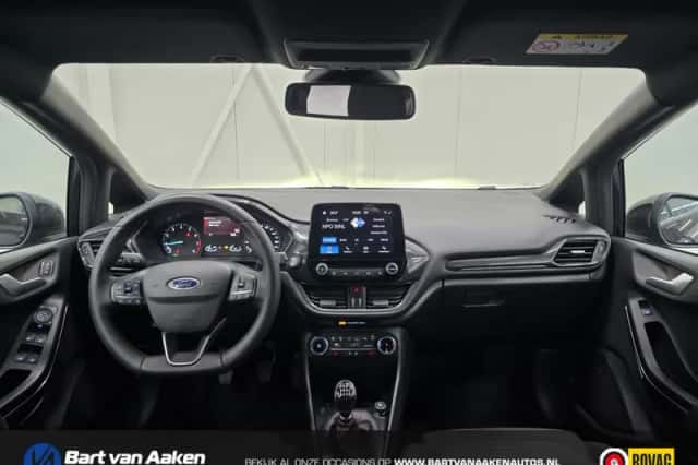 Ford Fiesta (2022) thumbnail 3