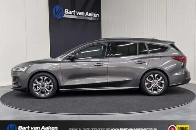 Ford Focus (2025) thumbnail 2