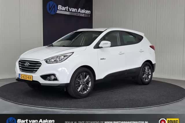 Hyundai ix35 (2015) thumbnail 1