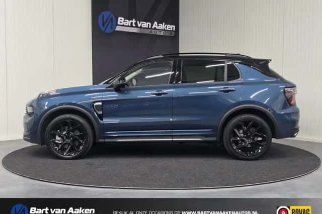 Lynk & Co 01 (2023) thumbnail 2