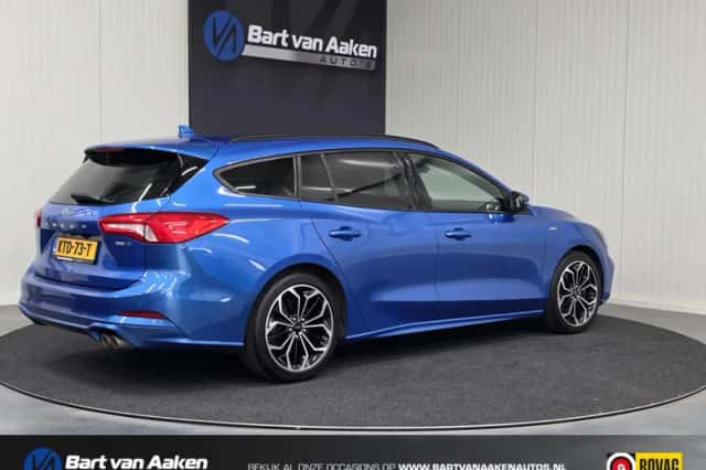 Ford Focus (2020) thumbnail 6