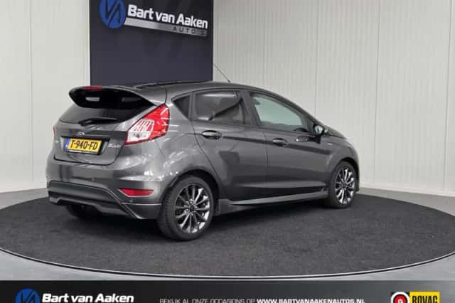 Ford Fiesta (2017) thumbnail 6
