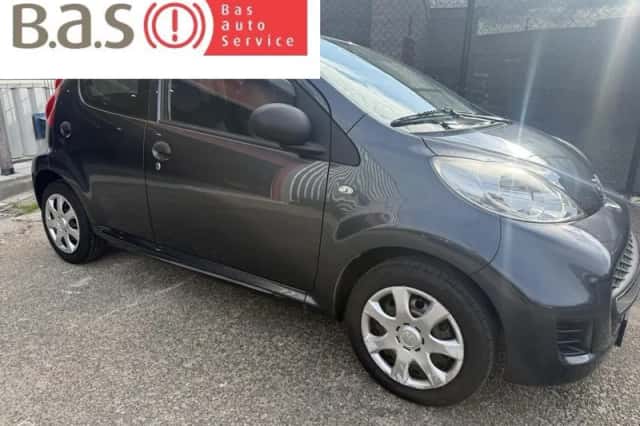 Peugeot 107 (2012) thumbnail 3