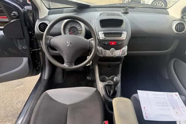 Peugeot 107 (2012) thumbnail 5