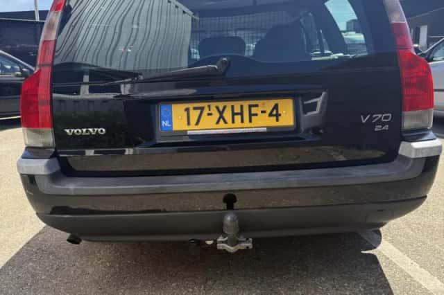 Volvo V70 (2001) thumbnail 4