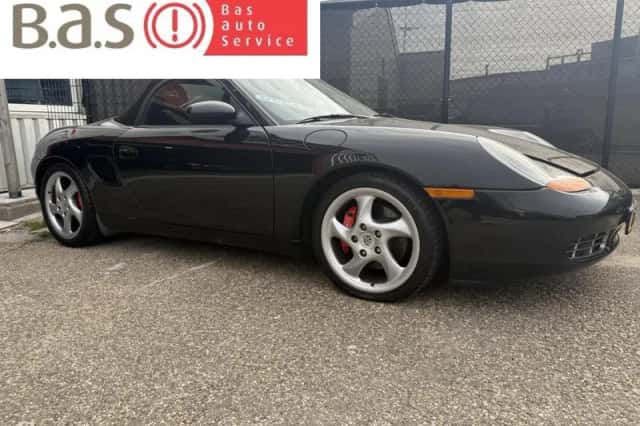 Porsche Boxster (1999) thumbnail 2