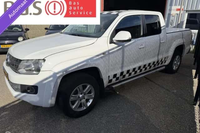 Volkswagen Amarok (2012) thumbnail 2